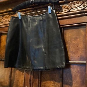 Guess Mini Skirt Black Polyvinyl size 28